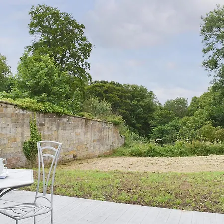 The At Stainsacre Hall بيت للعطل Hawsker