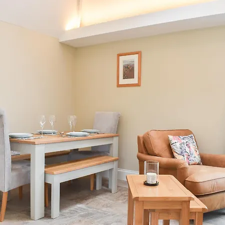 The At Stainsacre Hall Holiday home Hawsker