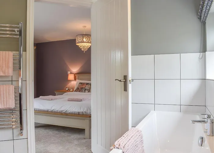 Holiday home The At Stainsacre Hall